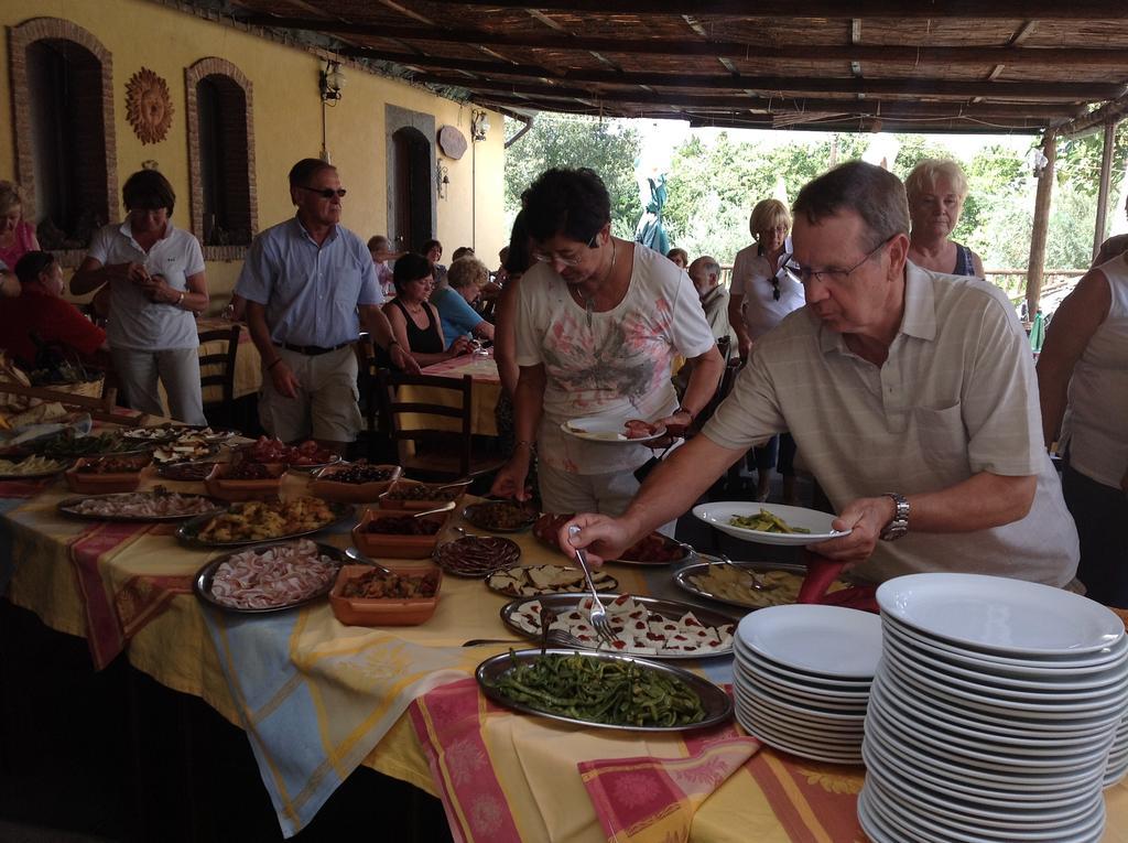 Agriturismo Borgo San Nicolao รานดัซโซ ภายนอก รูปภาพ