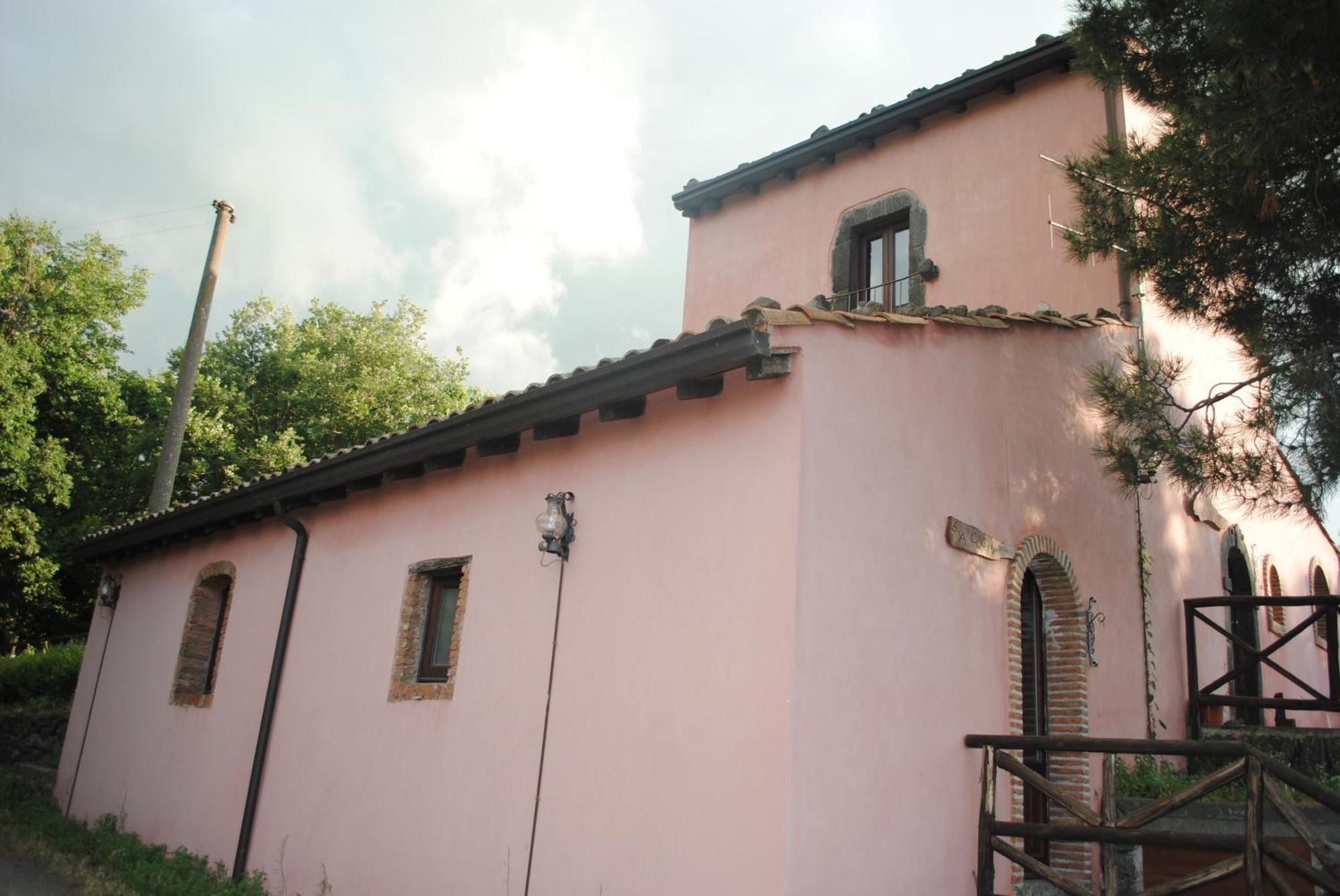 Agriturismo Borgo San Nicolao รานดัซโซ ภายนอก รูปภาพ